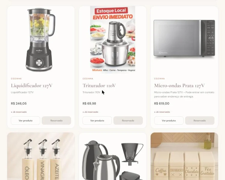 Lista de presentes do site, com filtro de disponíveis, ordenação e cartões com foto, preço e botão de reservar